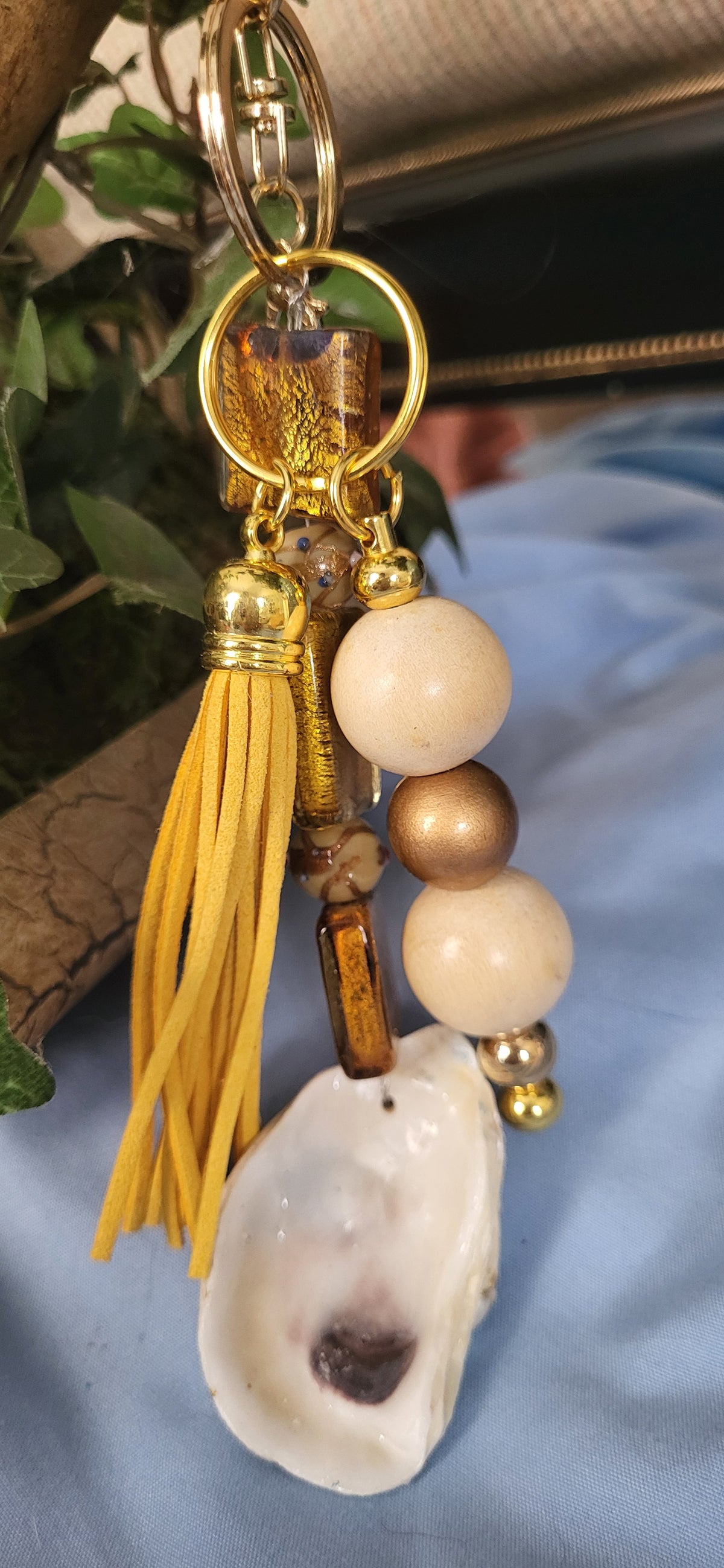 Gold Oyster Shell