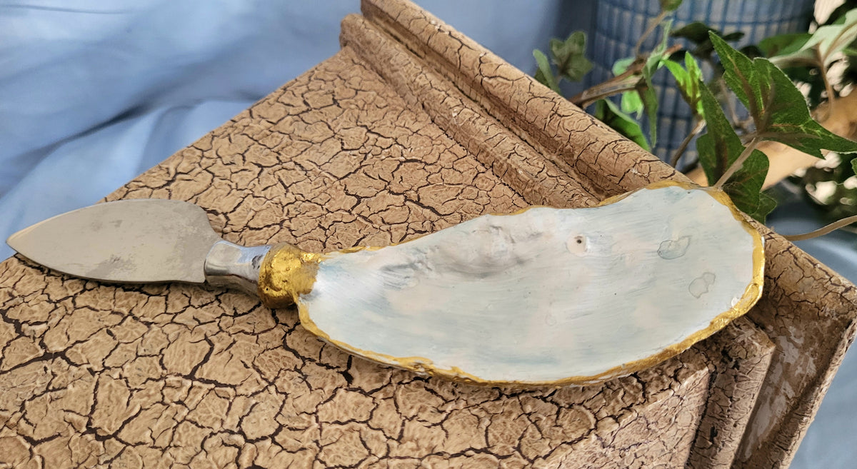 Naked Oyster Shell Spreader