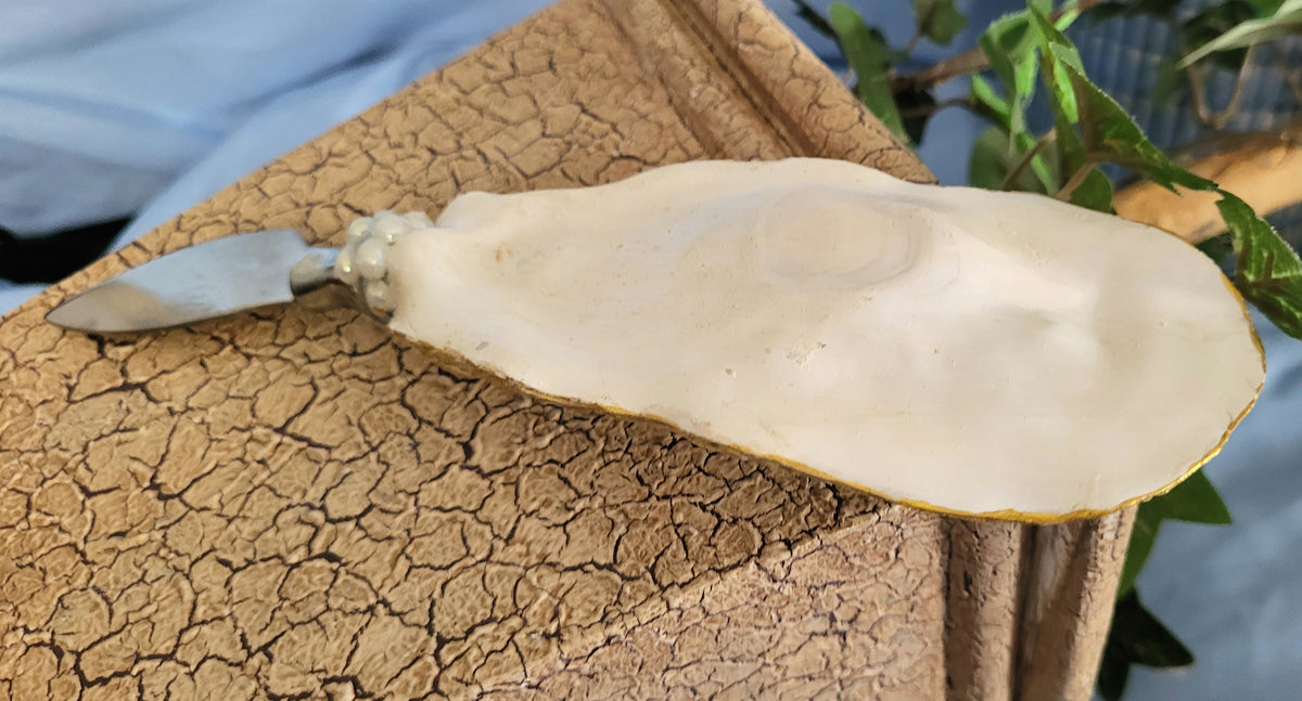 Naked Oyster Shell Spreader