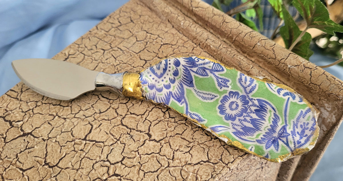 Blue & Green Floral Spreader