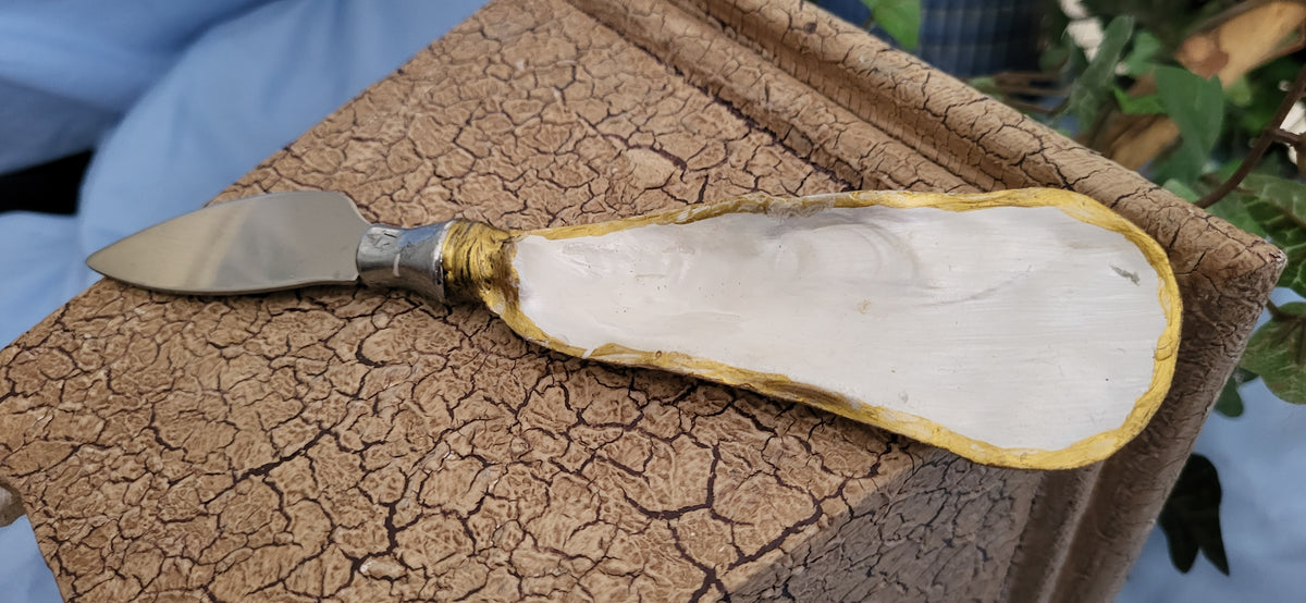 Naked Oyster Shell Spreader